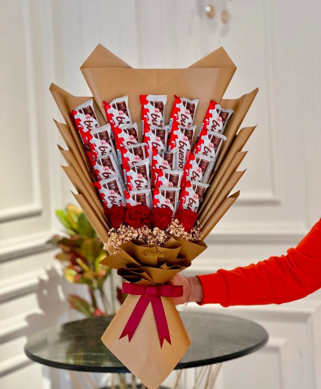 Kinder Bueno Chocolate Bouquet