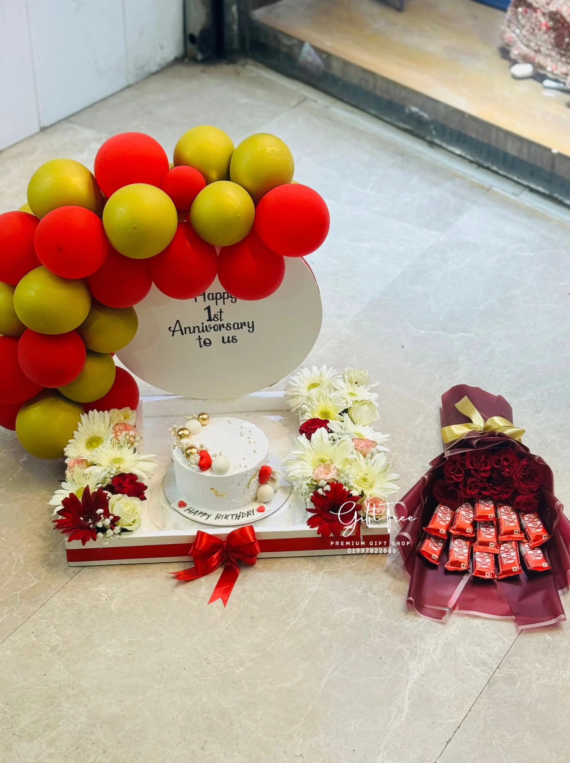 Elegant Anniversary Gift with Cake, Balloon & Chocolate